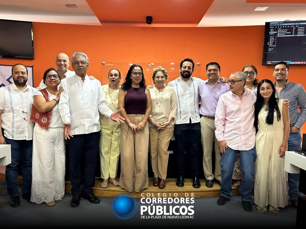 El Mtro. Rodrigo Verástegui, participó como invitado de honor, en representación del Colegio de Corredores Públicos de Nuevo León, en el Taller “Compliance LFPIORPI + ISR para Fedatarios” en Ciudad Valles.

#Compliance #PrevenciónDeLavadoDeDinero #ActualizaciónProfesional