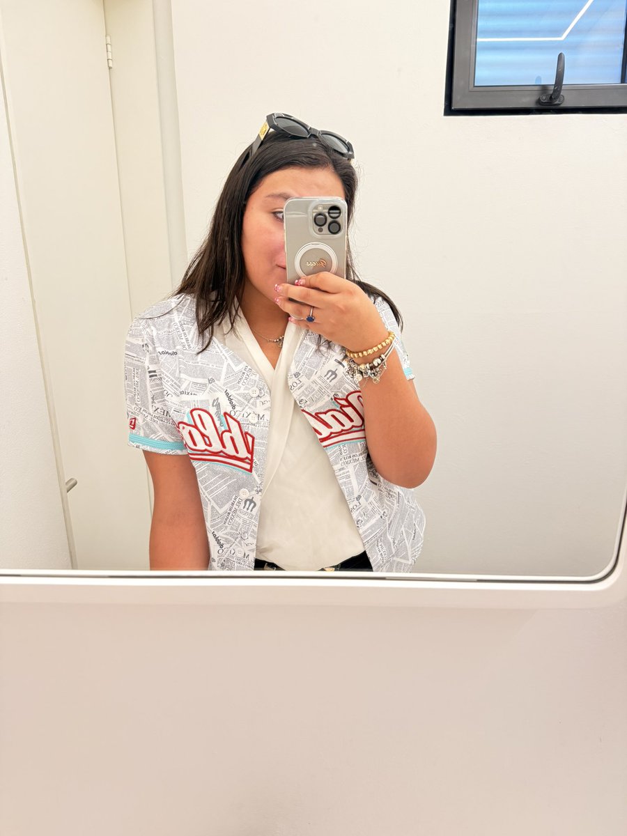 Lukshmi Jiménez♡' tweet media