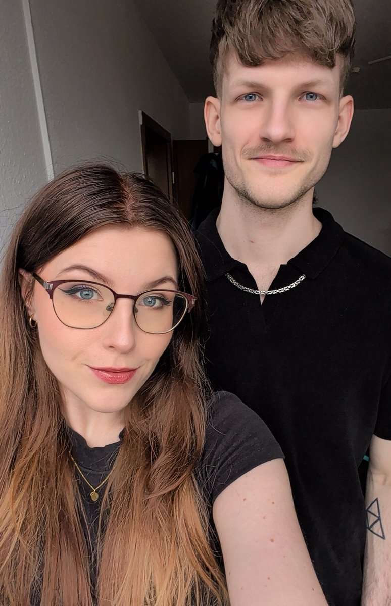 _Emlux_'s tweet photo. 1 year with my best friend and other half 🩷 https://t.co/dpNWmZH86v