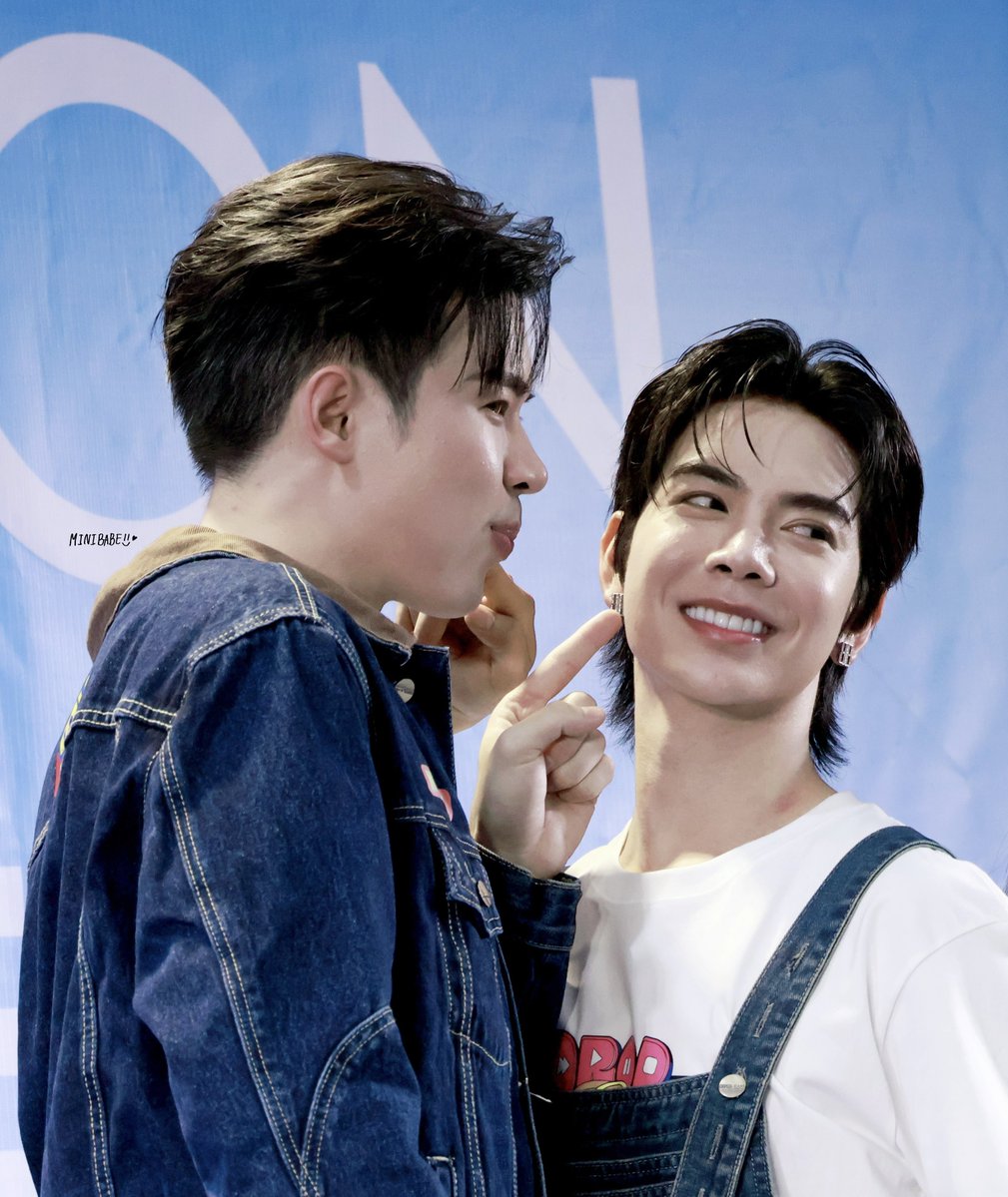 จิ้มแจ้มมมมม 

NIYOMJEANS X BILLYBABE
#RBSNiyomJeansXBillyBabe
₊˚⊹ᰔ | #bbil1ypn #babiibabe | ᰔᩚ ⊹˚₊
₊˚⊹ᰔ | #BillyBabe #บิลลี่เบ้บ   | ᰔᩚ ⊹˚₊