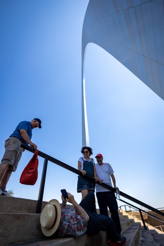 Gateway Arch tweet media