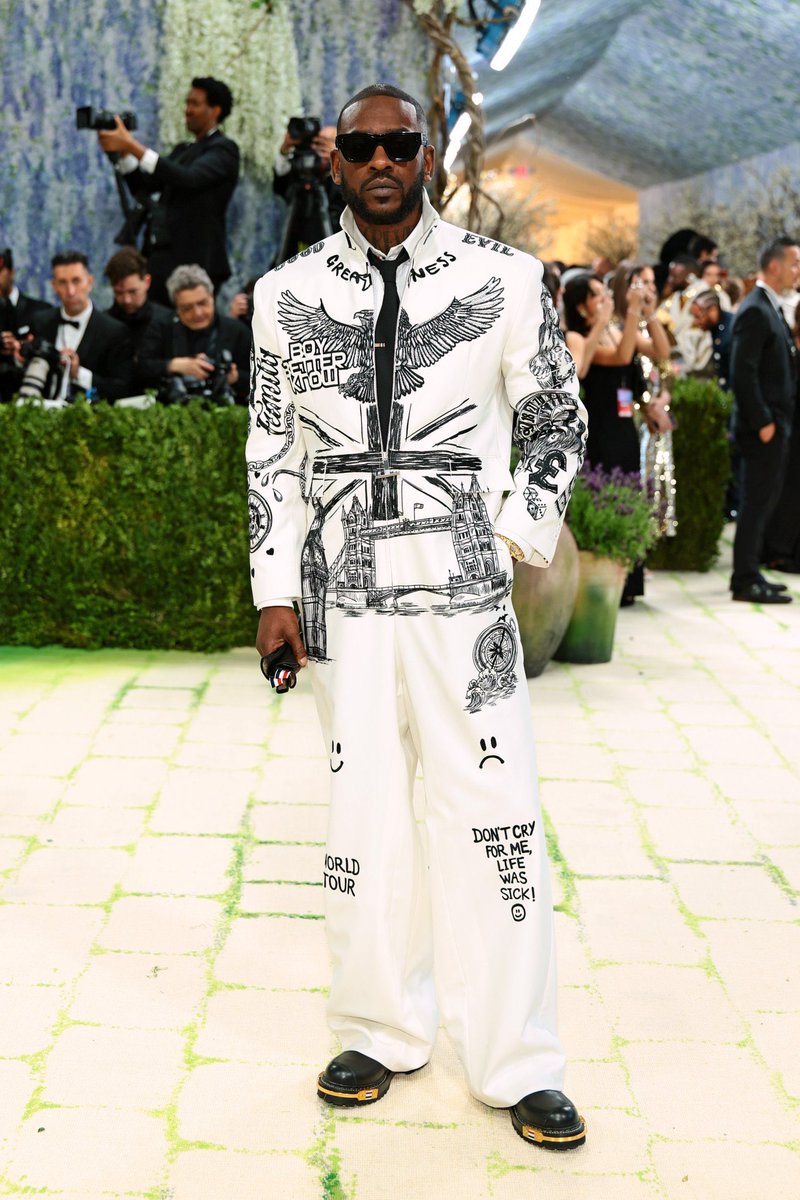 Ellos le dijeron NO al típico traje negro. #MetGala