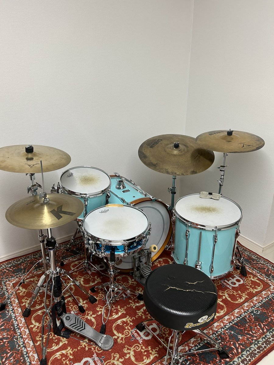 230drumz's tweet photo. 千波湖から帰ってきたレコカスくん🥁
ドラコミュ、ご参加いただいた皆さま、ありがとうございました。
『人前で叩くのはちょっと…』の方も、そうでない方も、人生の一部にドラムかあるって素敵だと思うのです。 https://t.co/B9gq1KFd1j