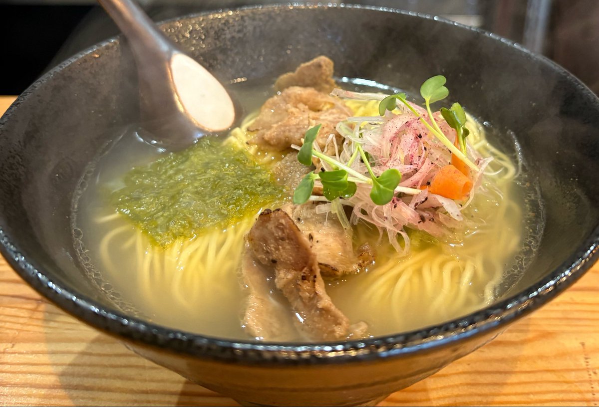 5/5(火㊗️) coil隠れ家ラーメン屋11:30〜まろやか牛スープ🍜＆柔らか✨牛タン

coil🌀画像No.77 (コイルサスとか紹介☝️名目上…)
いつもいつもご来店🙇‍♀️お客様のV37スカイライン🏎️❗️
見ての通りこの上品なカスタム✨程よいローダウン!ホイールが個性的!カーボンウイング!とかとか…今日も走ったらcoilへ