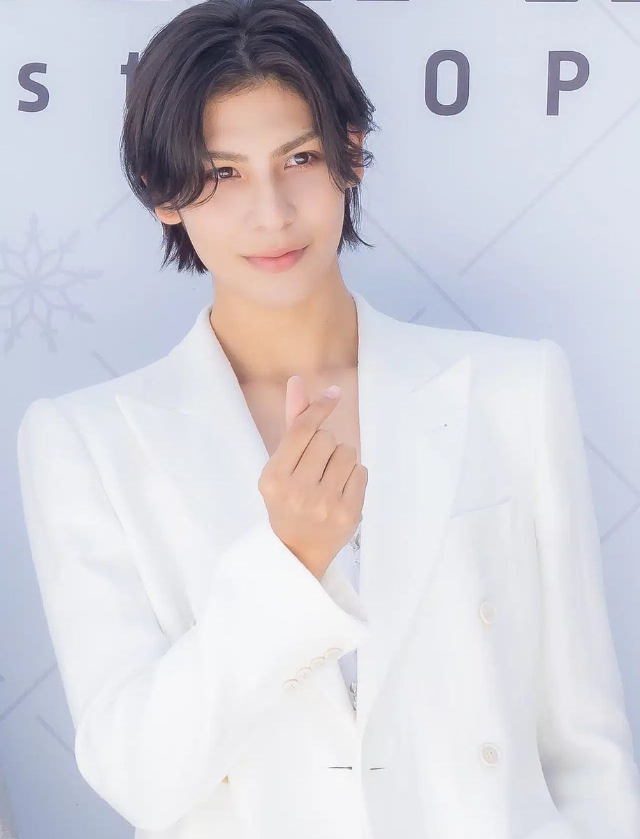 𝕄𝕒𝕚⭐︎ tweet media