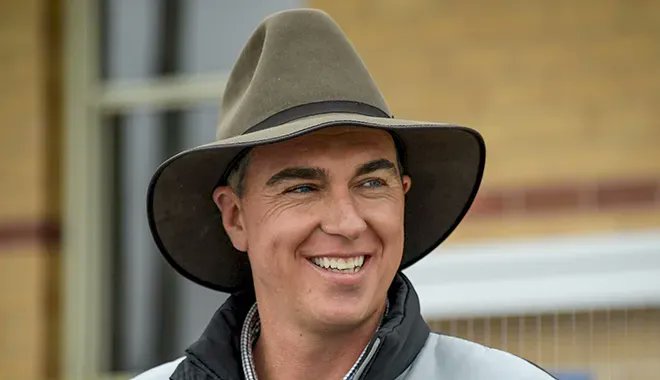 Giddy Up With Gareth Hall tweet media