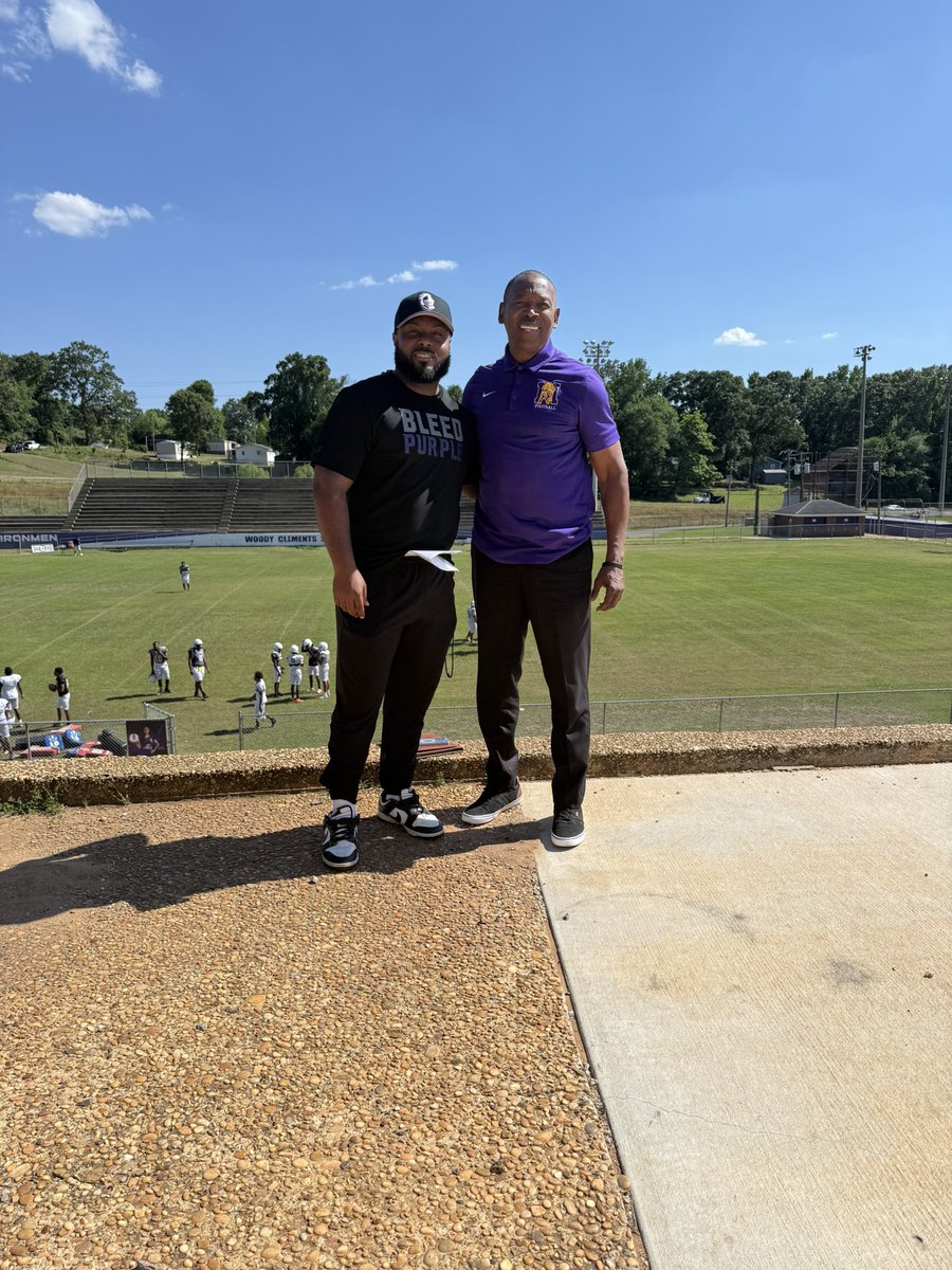 HoltIronmenFtbl's tweet photo. Appreciate Coach Bivens and @milescollegefb for stopping by to recruit our players! https://t.co/sIqsFqUT4V