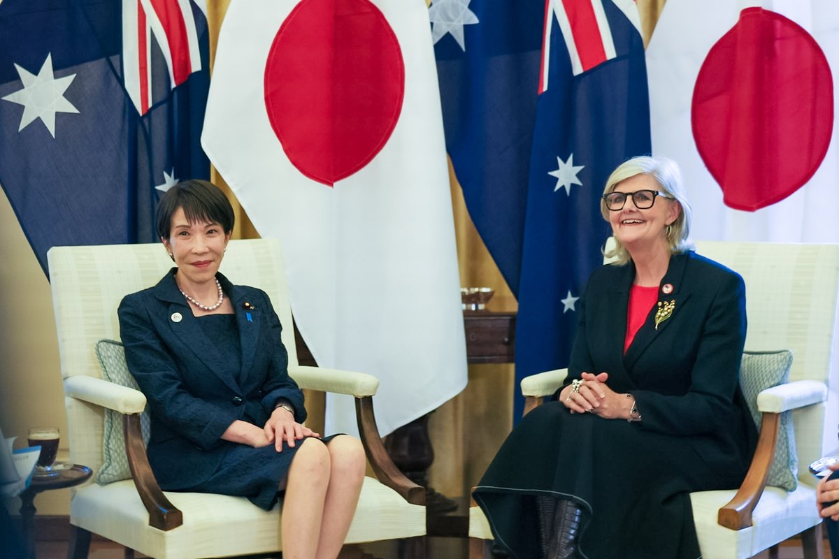 MofaJapan_en's tweet image. PM TAKAICHI made a courtesy call on H.E. the Hon. Ms. Samantha MOSTYN AC, Governor-General of Australia, during her visit to Australia.
#Australia
(Photo: Cabinet Public Affairs Office)
mofa.go.jp/a_o/ocn/au/pag…