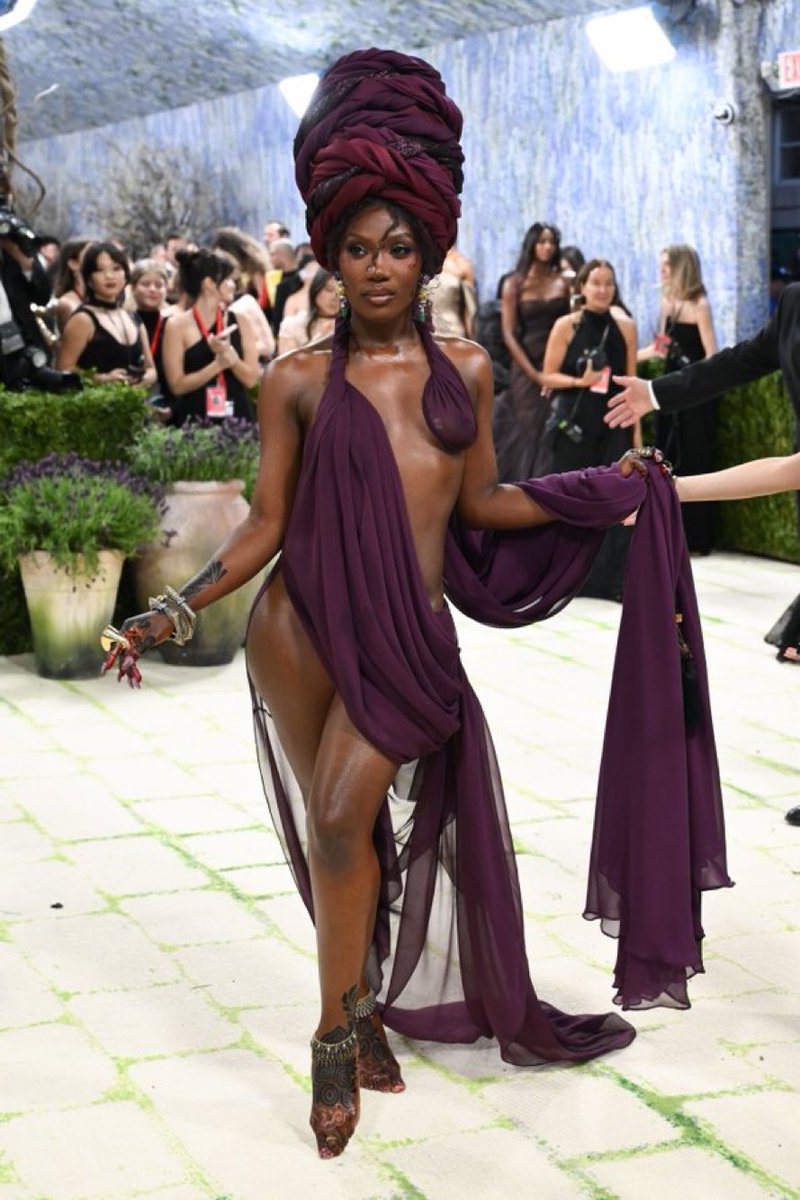 Doechii perfeita no #MetGala 2026