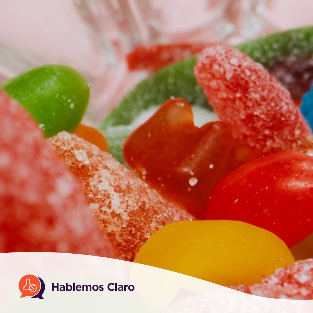 Una dieta variada reduce de forma natural la exposición a aditivos en general. Cuando se eligen productos con colorantes, es útil revisar el etiquetado y entender que los límites permitidos permitidos se han definido con amplios factores de seguridad. buff.ly/YtsUyEm