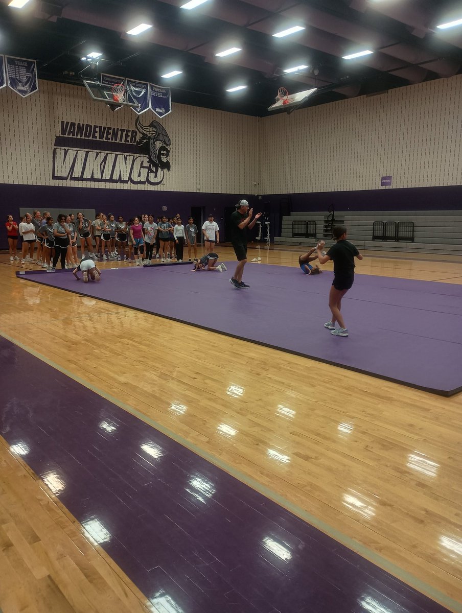 Coach Diana Park tweet media