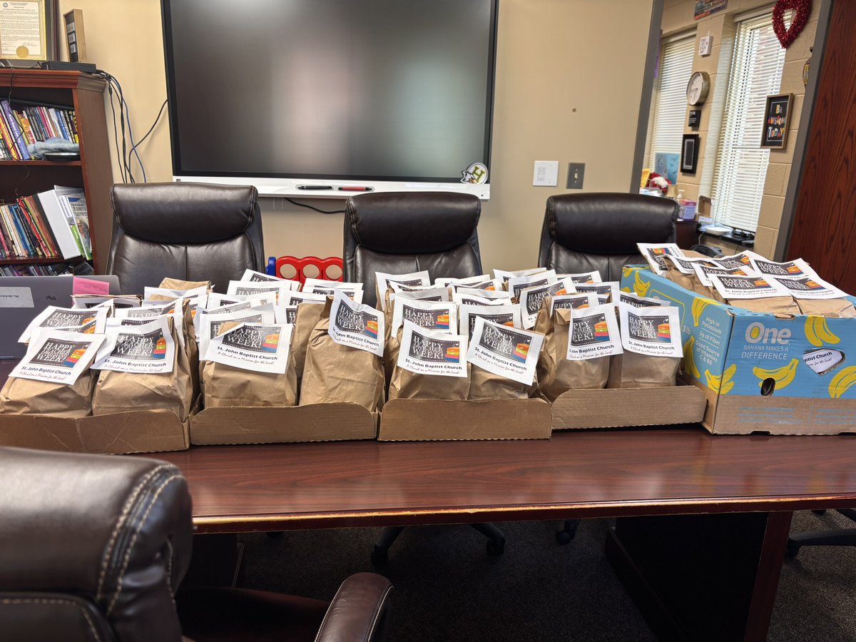 hopkinseagles's tweet image. We are so grateful for our community partner, St. John Baptist Church! 💙 Your support reminds us it truly takes a village. Thank you for kicking off our Teacher Appreciation Week! We appreciate you! #ItTakesAVillage #FaithPartner #TheNest
