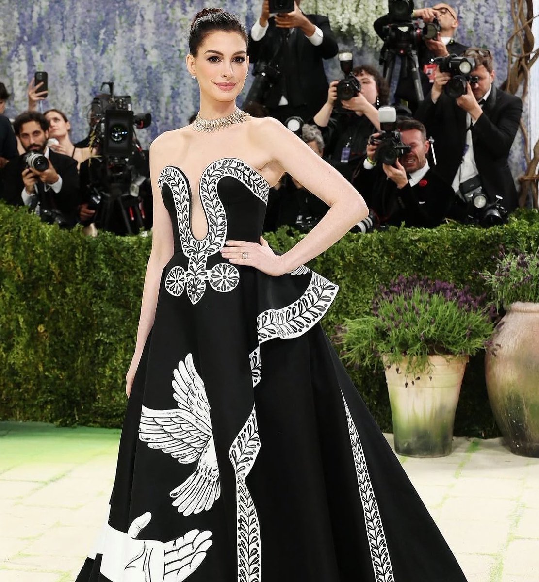 on6xn's tweet photo. They are iconic at today’s party #MetGala https://t.co/TaM7VLfZ5s