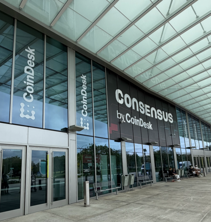 CoinDesk tweet media
