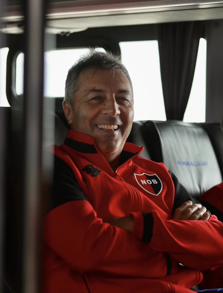 Gracias FDK por agarrar este barco. A trabajar para lo que viene, en vos confiamos.

❤️🖤