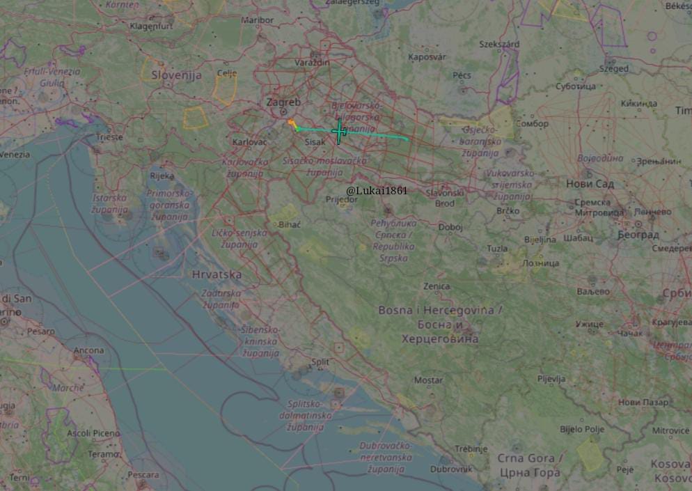 Lukai1861's tweet image. #Croatia | Unusual night activity by Croatian 🇭🇷 Bayraktar TB2 UAVs:

Two Turkish-made 🇹🇷 Bayraktar TB2 UAVs operated by the Armed Forces of Croatia 🇭🇷 conducted unusual nighttime flights until minutes ago.

• TORUK01 (Hex: 00069F) performed a low-altitude flight over Dugi