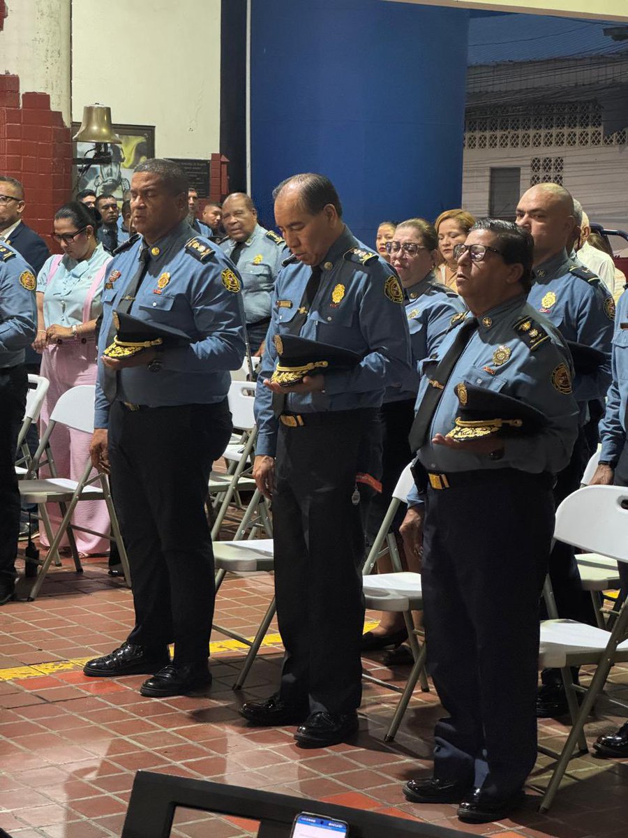BCBRP's tweet image. 🚒🇵🇦 Bomberos conmemoraron a San Florián con una misa solemne, con la participación de autoridades institucionales. 

La eucaristía fue auspiciada por el coronel Rafael Siu. 🙏🚒

#BomberosPanamá #SanFlorián #Compromiso