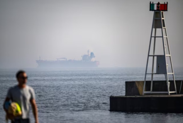 U_Tribune's tweet image. The #Chinese captain of a seized #oil #tanker with suspected #russian links has been ​placed under arrest on suspicion of carrying #false #documents and of violating #laws on #seaworthiness, a #Swedish prosecutor said on Monday.

reuters.com/world/china/sw…