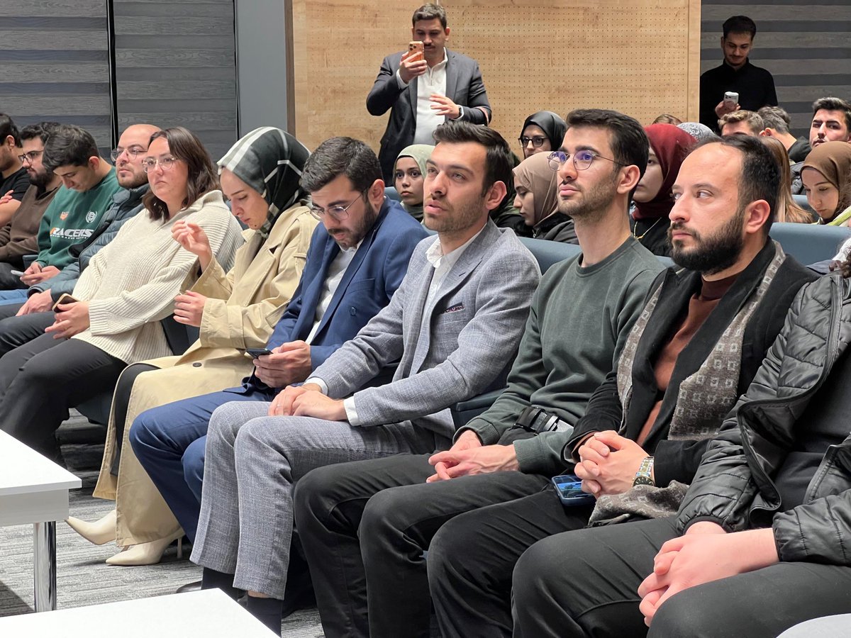 AK Gençlik Meram tweet media