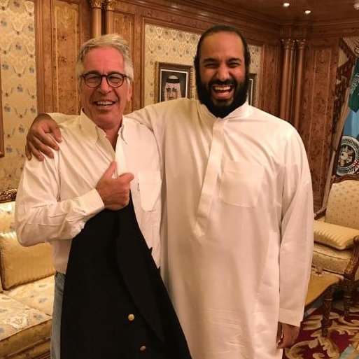 روان منير tweet media
