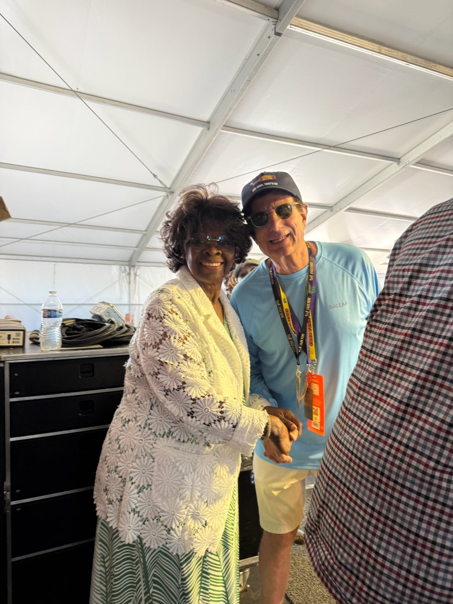 MorrisBartLLC's tweet photo. From NOLA favorites to a few familiar faces… Jazz Fest brought everybody out!🎷
Spotted:
🎤 @teddyswims
🎤 @TonyaBoydCannon
🎤 Irma Thomas
🎤 @jazzfest's own Quint Davis, Dwight Fitch & Connie Fitch
#jazzfest #jazzfest2026 #morrisbart https://t.co/DEMixtOPLD