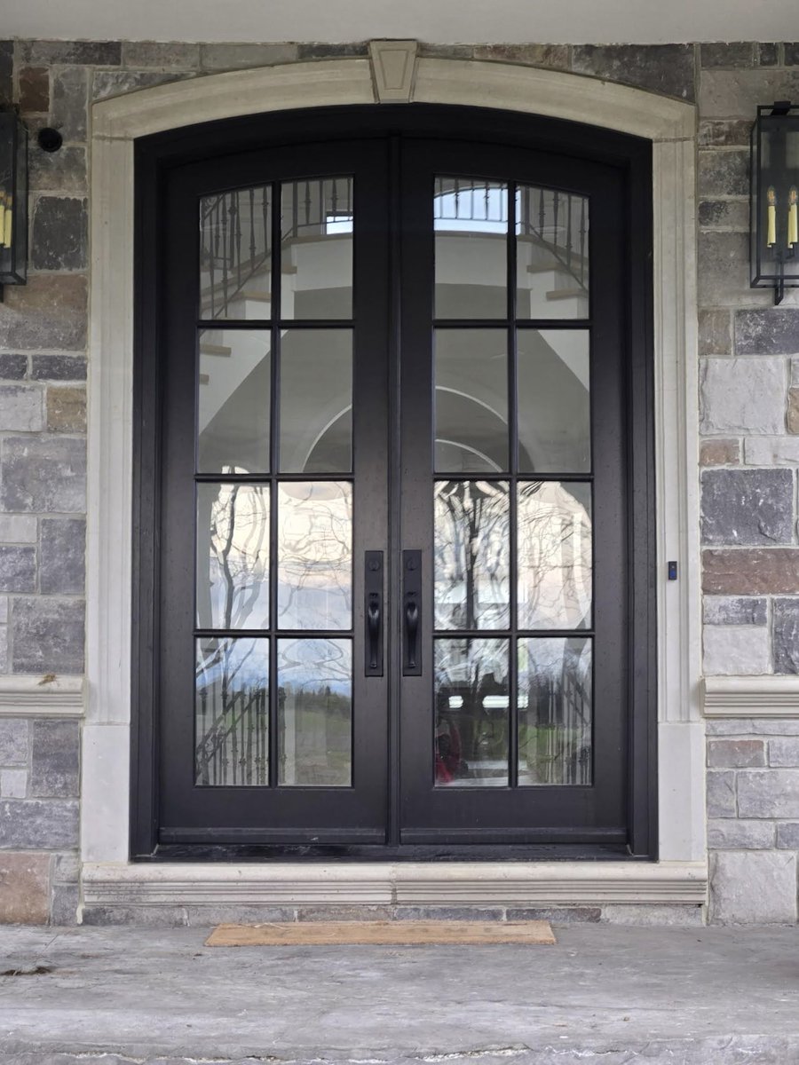 AmberwoodDoors's tweet image. Stunning #custommade *SOLID* #mahogany @AmberwoodDoors #doubledoor with Black stain; High Performance glass; &amp;amp; @emtek_products lockset!
#doors   #madeincanada 🇨🇦
💫
Contact amberwooddoors.com today!
416-213-8007 or 1-800-861-3591
#canada 🇨🇦 &amp;amp; #usa 🇺🇸 Shipping