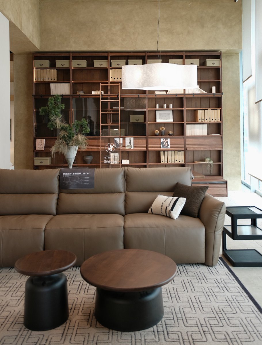 GVAwoodUSA's tweet image. Solid wood furniture brings calm, warmth, and lasting comfort into everyday living. Clean lines, natural tones, and practical design create balanced, refined interiors. #homedecor #interiordesign #furniture

Available on Amazon