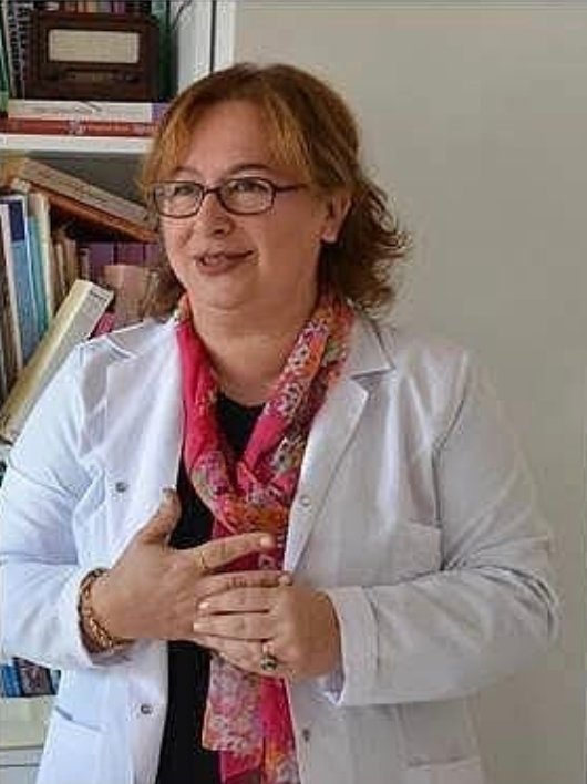 dradnan56's tweet photo. Prof. Dr. Nilüfer Sabuncuoğlu @NiluferSabuncu : "Bir çocuğun parmağı, dünyadaki tüm hayvanlardan kıymetlidir. Veteriner bilimleri böyle söyler. Evrensel hukuk böyle söyler." https://t.co/0FGHLjyt5C