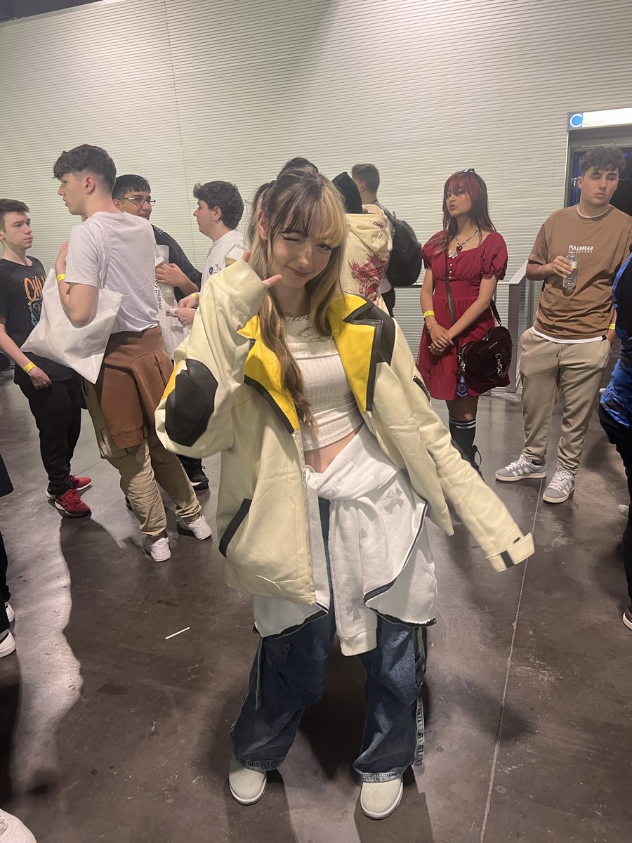 Tenshi ➡️ twitch.tv/tenshi tweet media