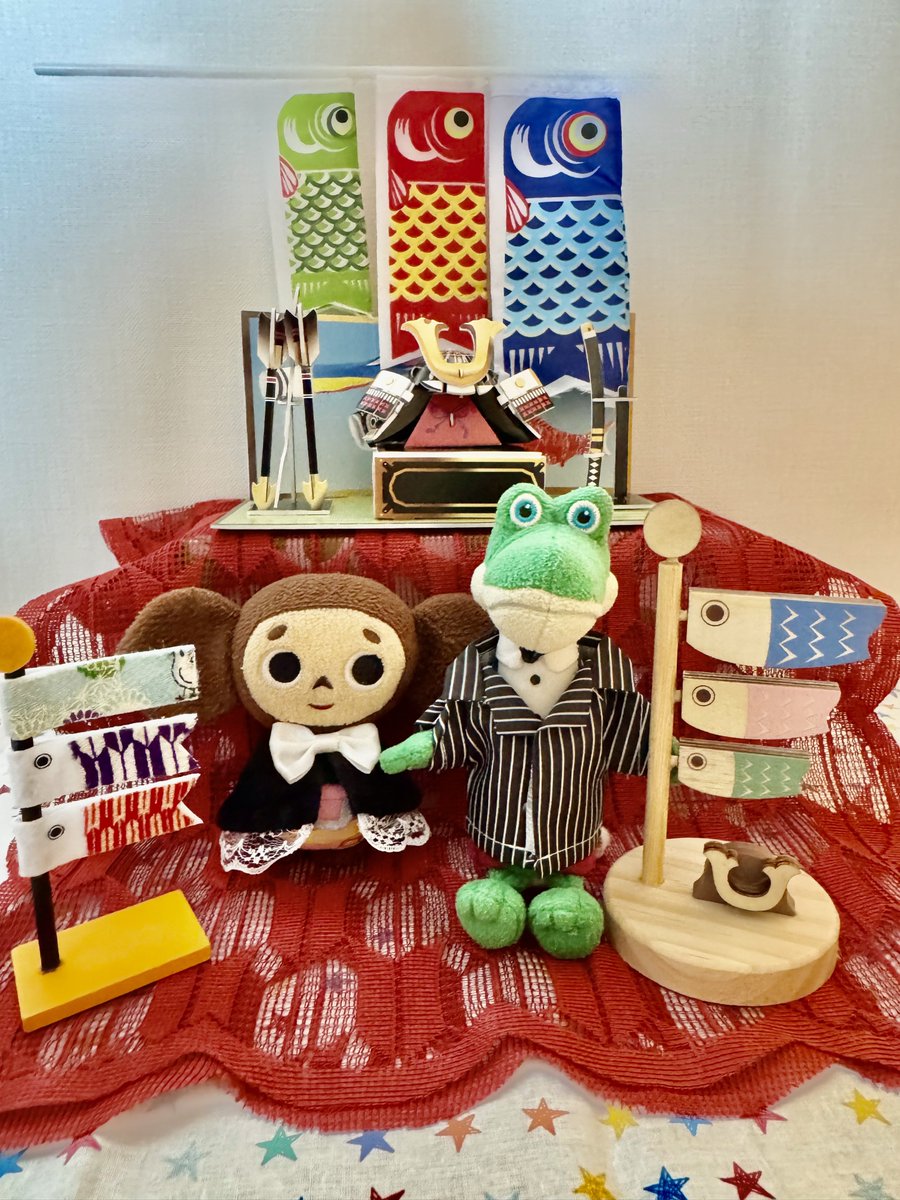 chiebu_travel's tweet photo. こどもの日をお祝いしました🎏
今年はミャクミャクもやって来て、とっても楽しかったです💖
#チェブラーシカ
#cheburashka
#ゲーナ
#gena
#ミャクミャク
#ぬいどり
#こどもの日
#鯉のぼり
#兜
#端午の節句 https://t.co/yREcpYZbRf