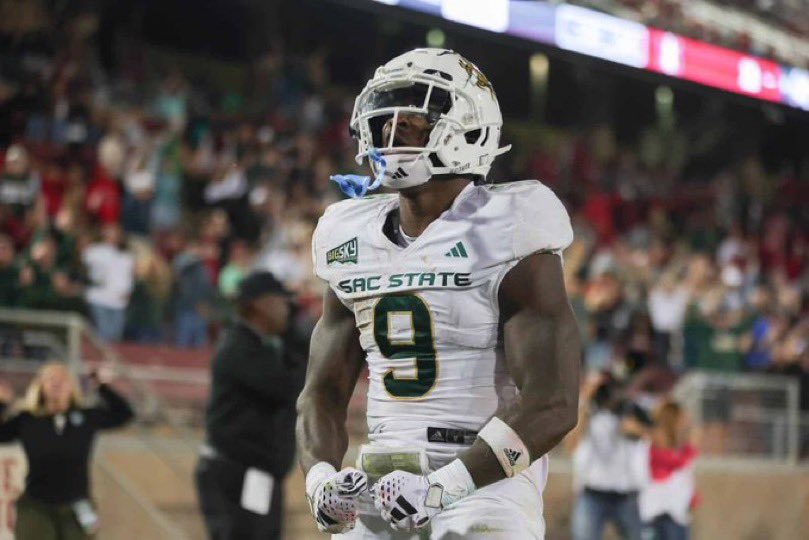 MichaelSmith25W's tweet image. Blessed to be re-offered by @SacHornetsFB thank you @CoachO60 for visiting.@coachqgriffith @Coach_Kratch #SledDawgs
@RealCoachCarter
@Coachacpatterson
@CoachKeyz
@Angus_McClure
@coachkmr
#Greenline
#ZoTime
#Big🐝⬆️☝️