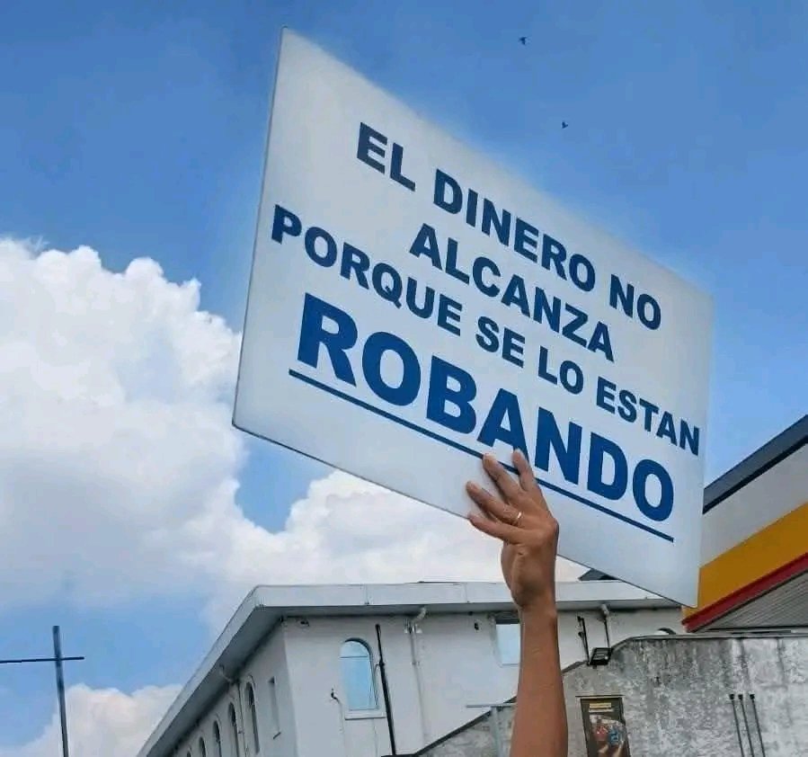 A saber que hacen el dinero de los millones  de préstamos que aprueban cada semana.