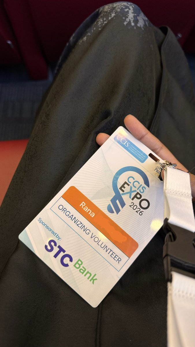 ilr_0x's tweet image. Proud to volunteer at the CCIS EXPO at PSU!  It was incredibly inspiring to be part of the energy and see all the brilliant graduation projects up close. Huge congratulations to all the graduates on their hard work! 🎓✨ #PrinceSultanUniversity #Volunteering
