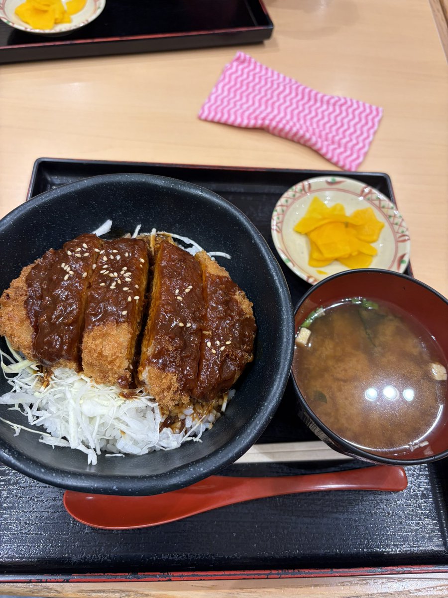 モカ tweet media