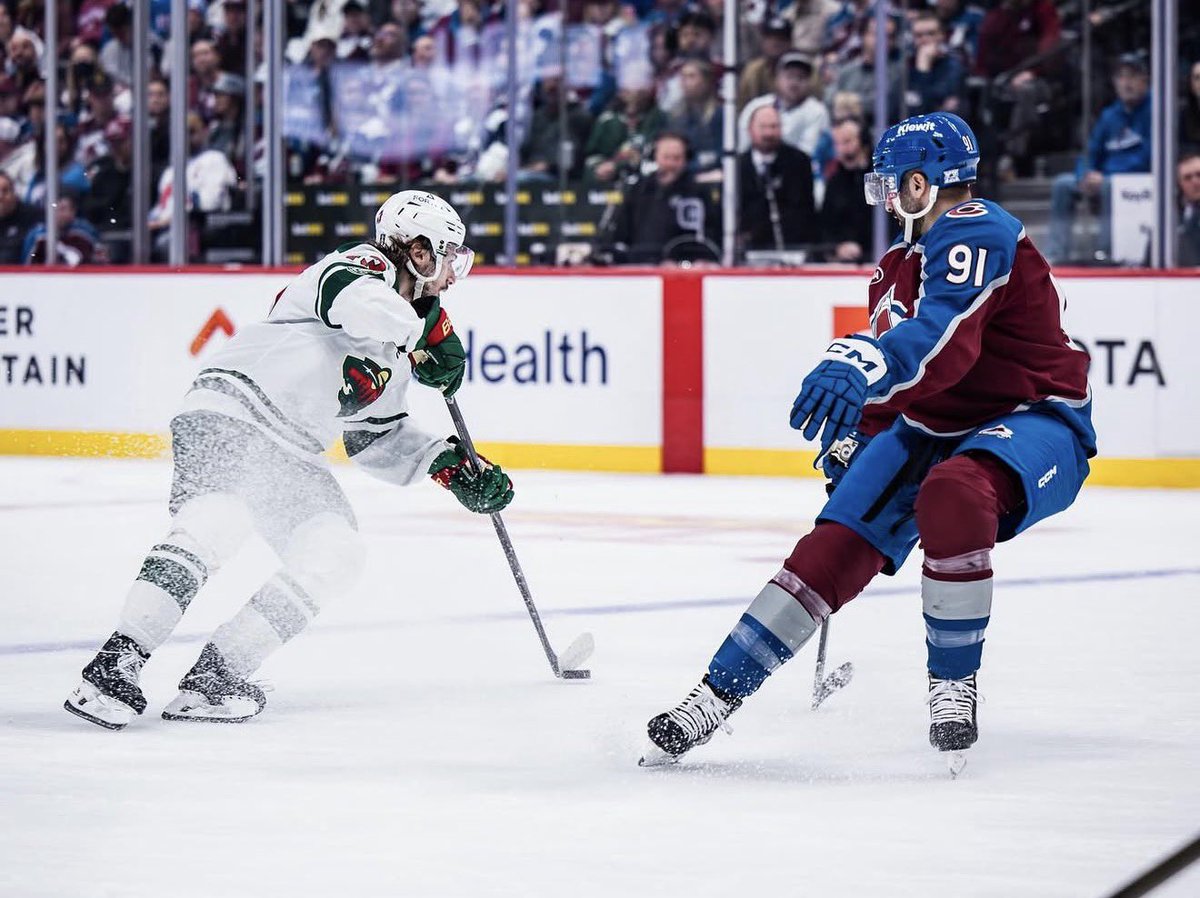 hughessdaily's tweet image. 📸| Hi guys! Here’s some photos of Quinn that I found on Instagram. 

Credits to silvynshots on Instagram. #quinnhughes #nhl #hockey #minnesotawild #mnwild #nhlplayoffs