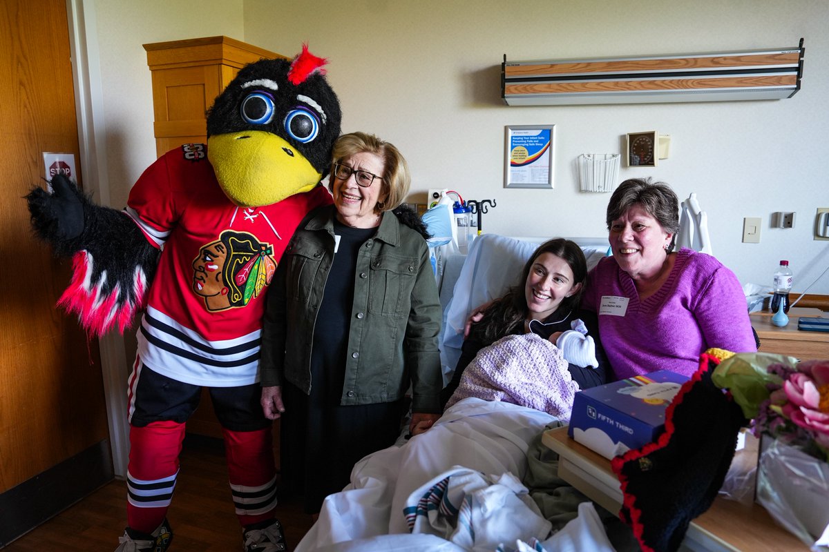 Chicago Blackhawks tweet media