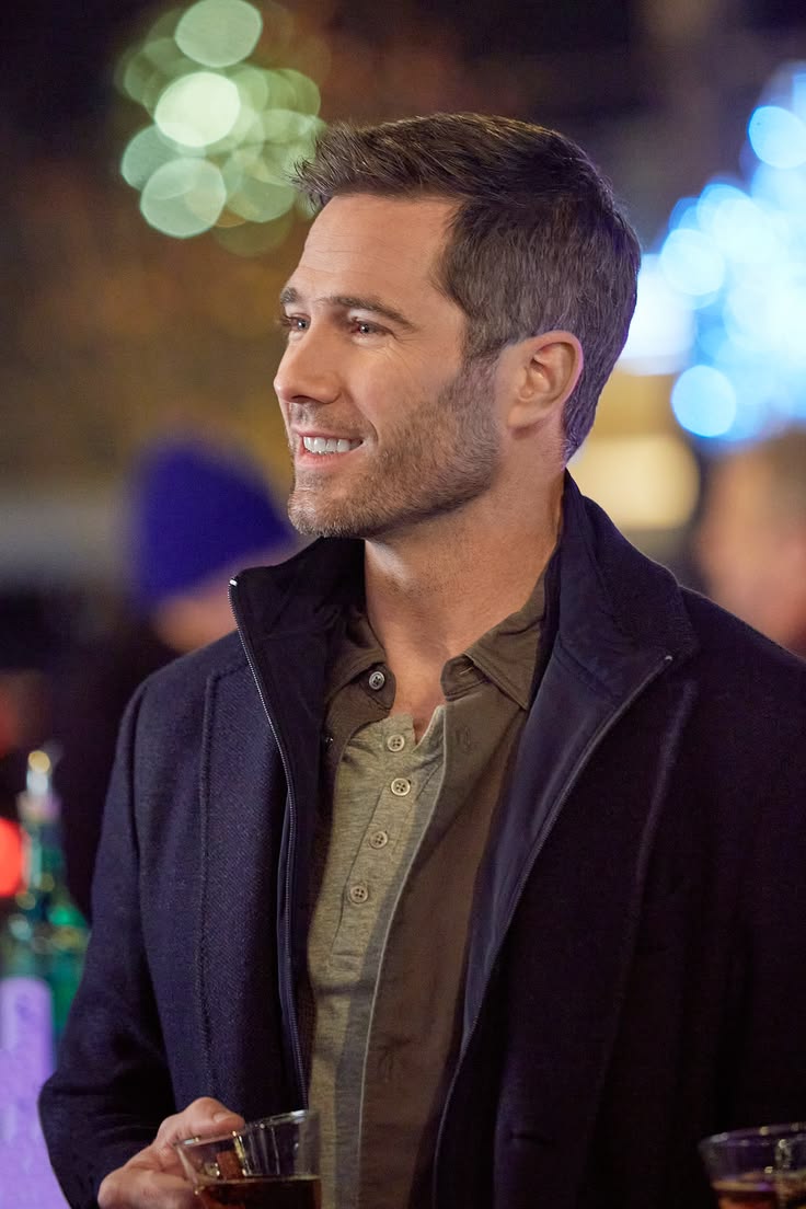Lukemacfarllan's tweet image. Smiling face and a pure heart ❤️❤️ #lukemacfarlane #fan