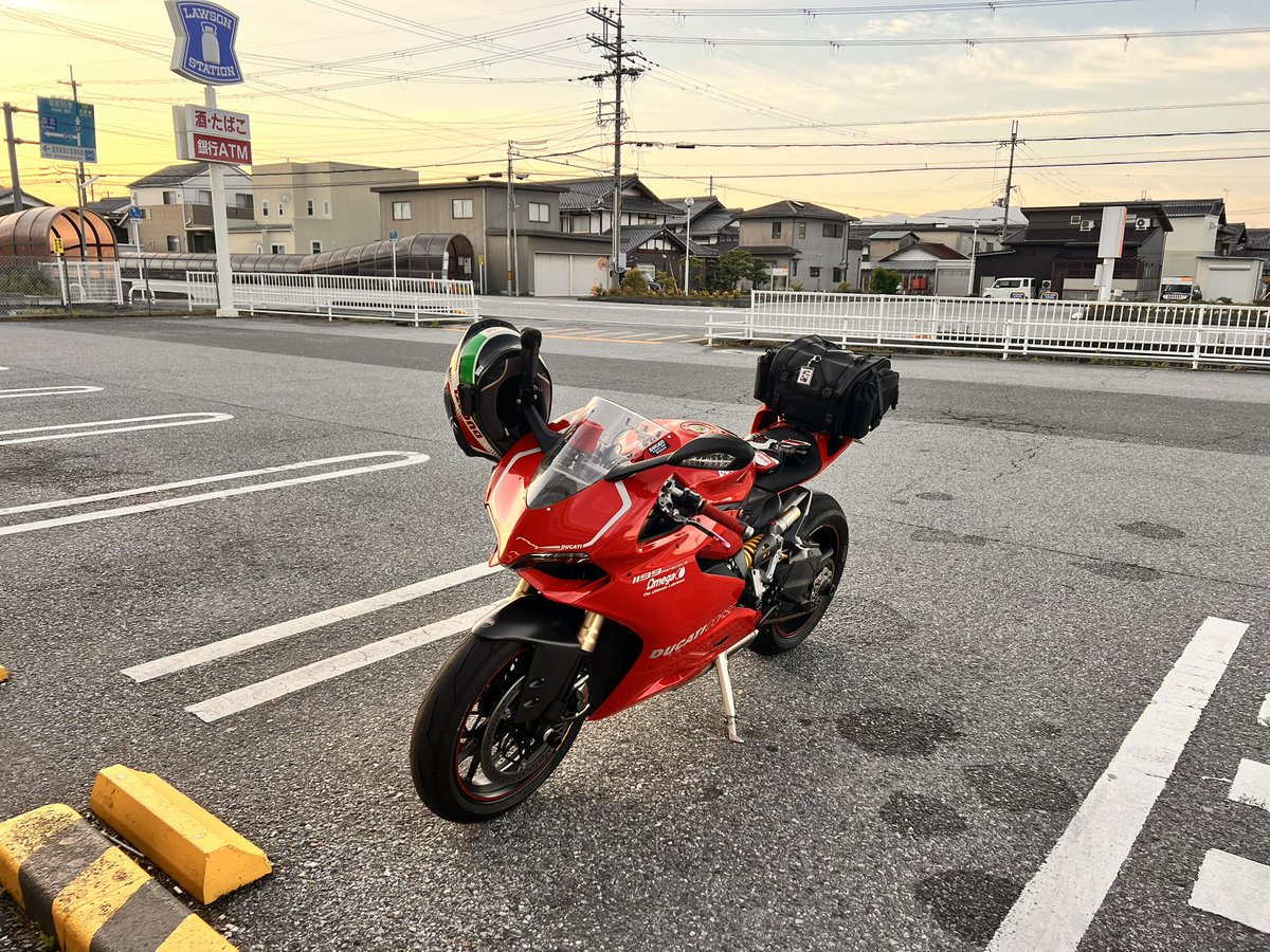 Json_mmm's tweet image. 行ってきま‼️🤗🏍💨

 #ドゥカティいいじゃん 
 #DUCATI 
 #PANIGALE