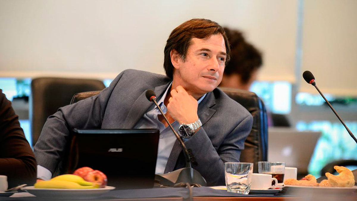🎙️#Entrevista | Pensando en 2027 

Para Daniel Lipovetzky, “el peronismo debe construir un frente amplio para 2027” con guiño a Alak

🔗tinyurl.com/23hjjzkj