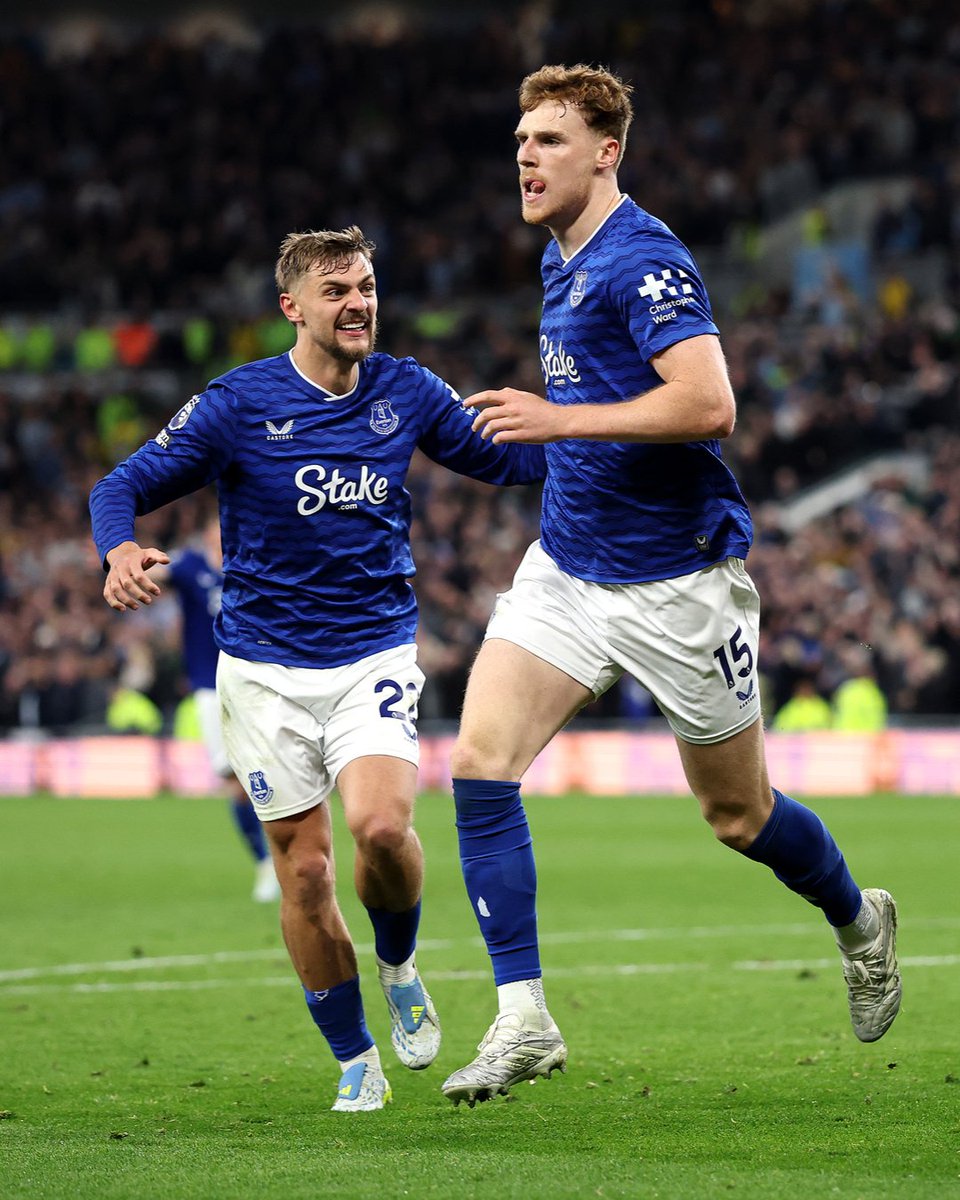 Premier League tweet media