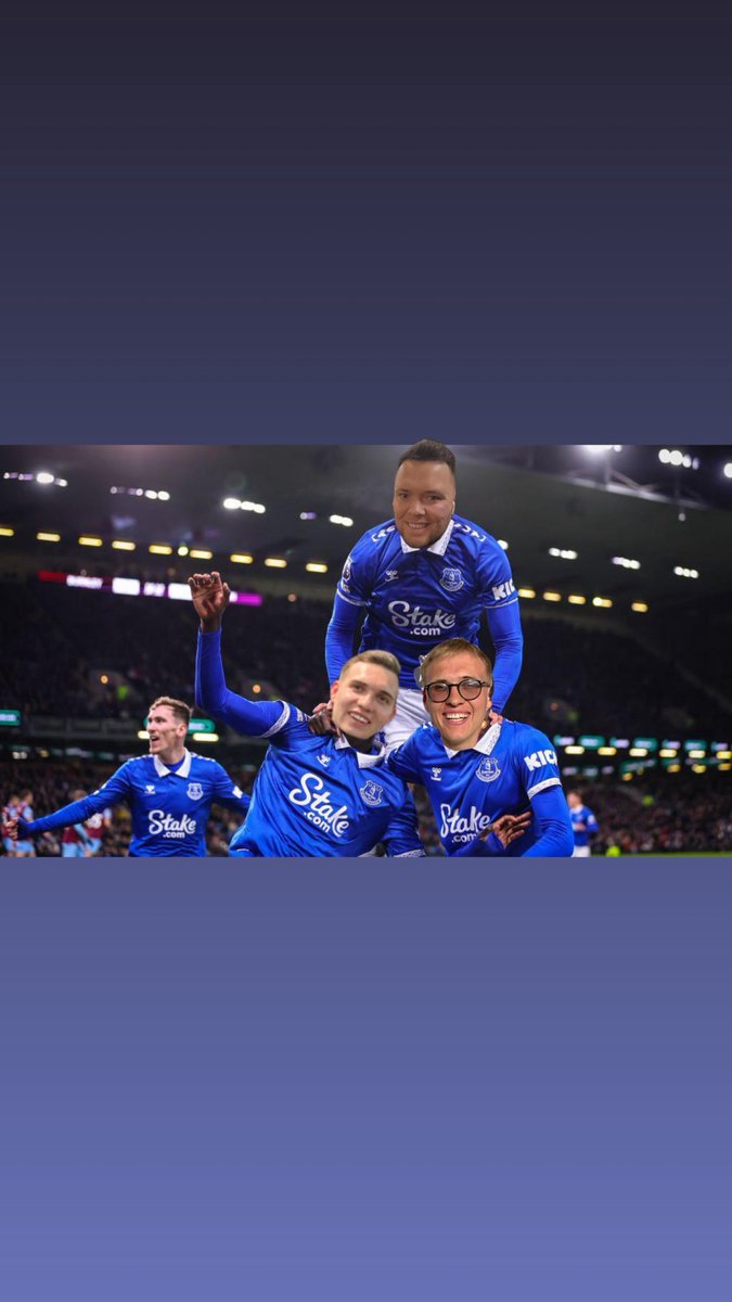 MitchellRibet's tweet photo. Life long blues us boys @RJBuckby https://t.co/7BLQWUNsqZ