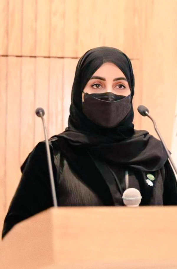 منال tweet media