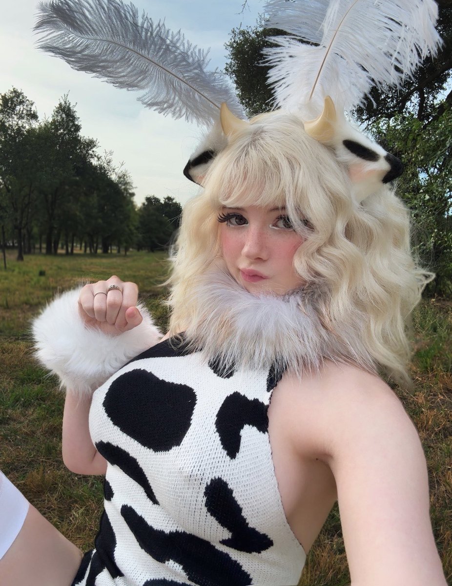 mothyumii's tweet photo. uhhh.. something happened 🐄 https://t.co/rDpMU6HXf2