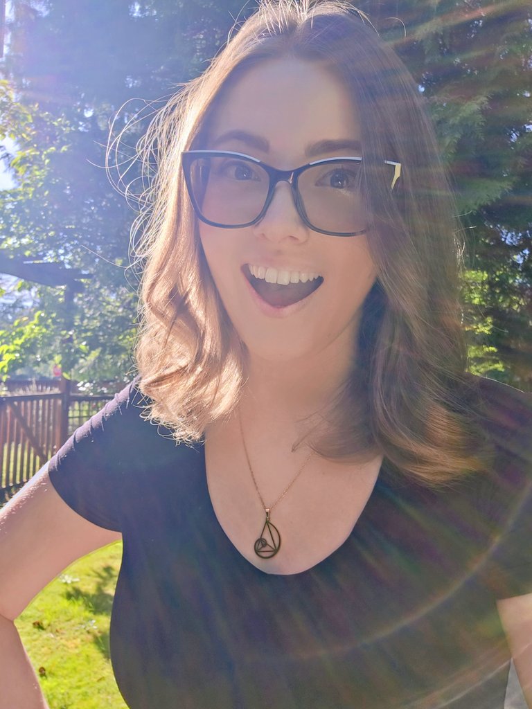 Lena Hall tweet media