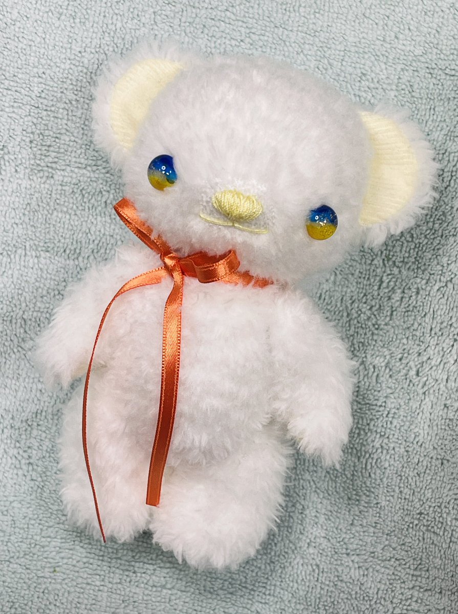 kappa_ane45's tweet photo. 本日はスパコミよろしくお願いします！

超閃華の刻 2026
【東1 さ-19b】はなかご＊どろっぷ

オリジナルテディベア
雲生、雲次、雲重　各1体
12,000円

粘土で原型を作り型紙を起こし、グラスアイもガラスをバーナーワークで製作、完全オリジナルテディベア
手の平に乗る全長10㎝位のぬいぐるみです♪ https://t.co/xzWNbFC78y