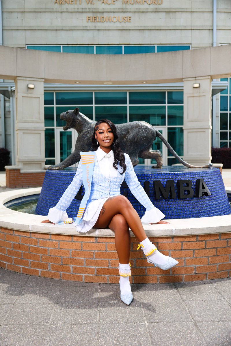 llbadazz's tweet image. This for the ones who didnt believe 💙💛👩🏾‍🎓 #Goddid #HBCUGRAD🐆 B.S In Psychology 🩺 

- I can do all things through Christ who strengthens me 🌟