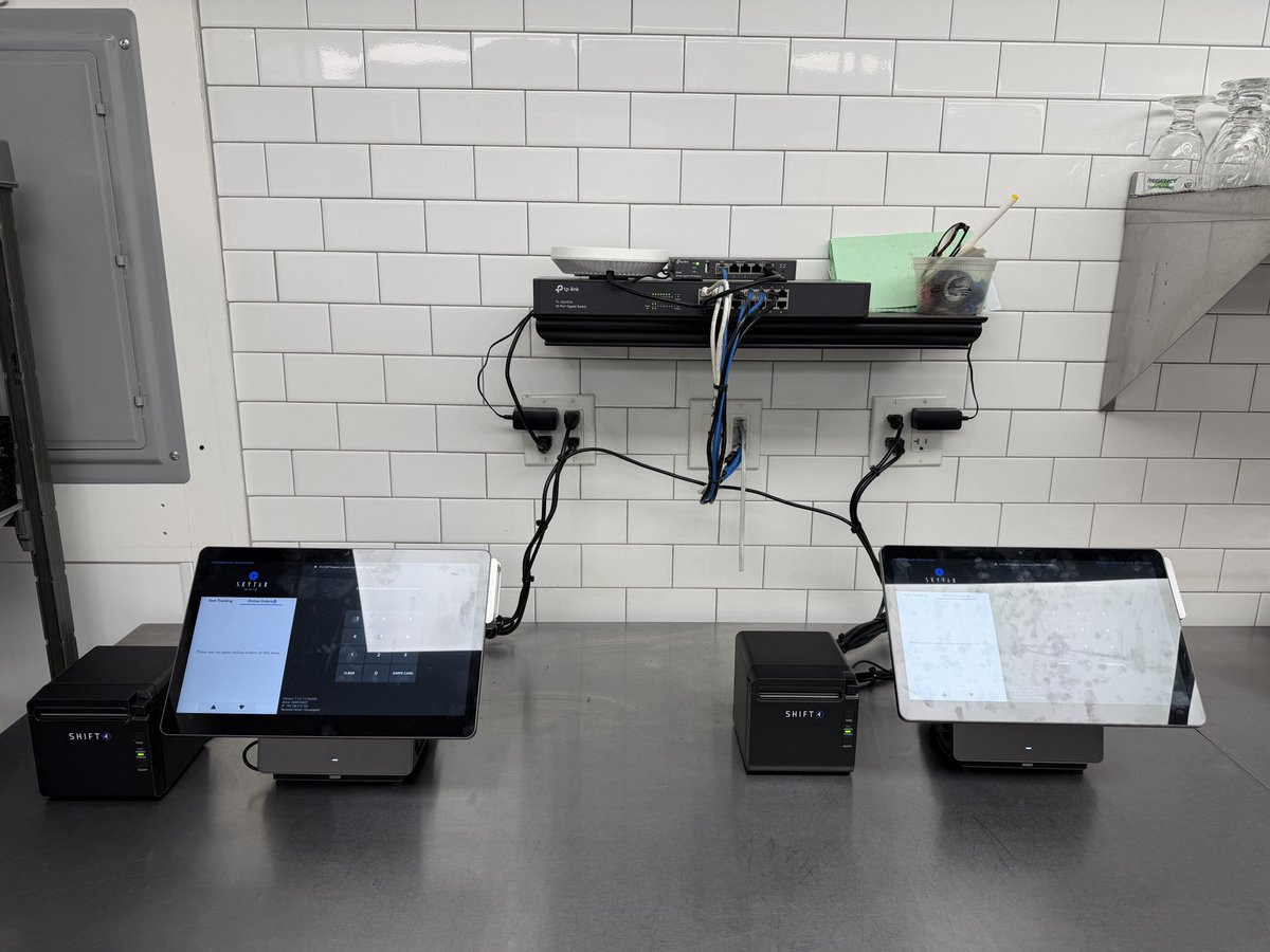 RyanC_Shift4's tweet photo. Wards Bridge Inn in Montgomery NY, are happy to use the new @SkyTabPOS #Shift4 #SkyTab https://t.co/QHULNKBegM
