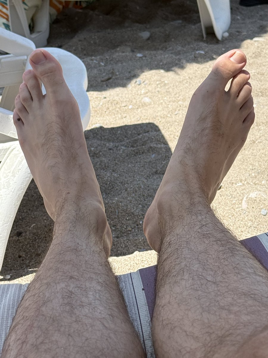 feetmstr tweet media