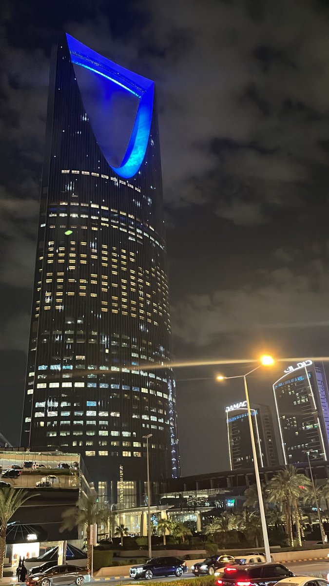 llixt35's tweet photo. ي حَلو الريـاض🥹🥹❣️. https://t.co/yc256bL1as