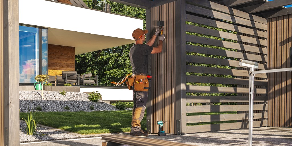 PartnerColorado's tweet image. If you’re wondering how a HELOC can fit into your financial situation, here are four practical ways Colorado homeowners can use one. ow.ly/rKMT50YTFSp #HELOC #homeequity #homerenovation #consolidatedebt #ColoradoHomeowners